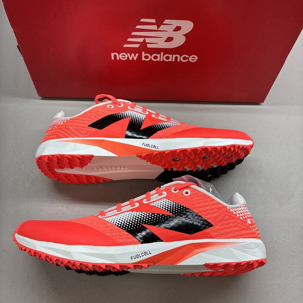 New Balance Unisex fuel cell  Xc7 V5 Women's Size 9.5/ Men's 8 NEW UXCS7